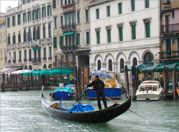 1 Gondolier sous la pluie.jpg