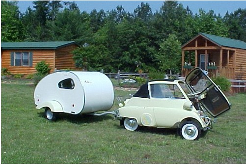 Isetta + caravane.jpg