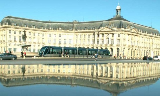 Palais de la Bourse BORDEAUX et Miroir d'eau - PICT1506.JPG