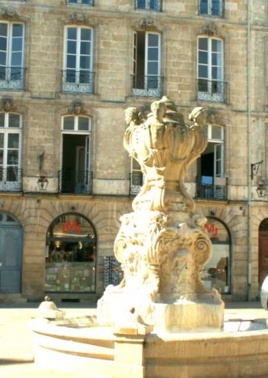 PLACE du PARLEMENT à BORDEAUX - 8 avril 2011 MJO -PICT1561.JPG