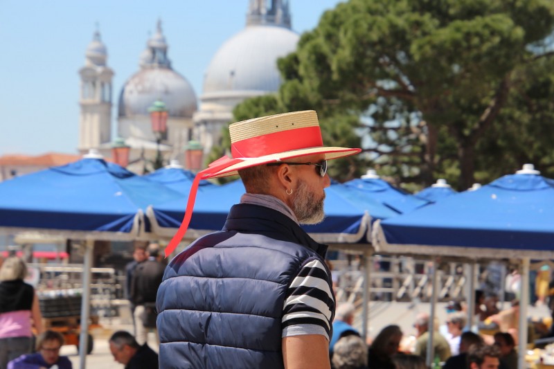 IMG_0300 Gondolier à VENISE .JPG