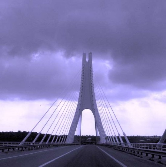 ORAGE --- Pont en ALGARVE PORTUGAL - photo MJO - PICT0227.JPG